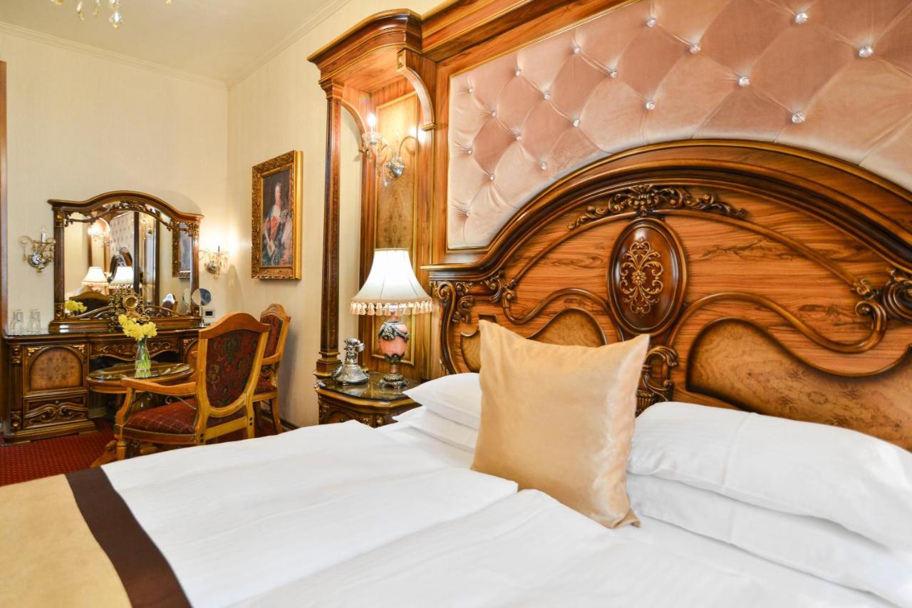 Premier Prezident Garni Hotel&Spa Sremski Karlovci Buitenkant foto